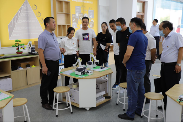 喜迎二十大|校企联建聚合力，携手奋进新征程