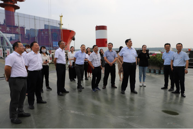 喜迎二十大|校企联建聚合力，携手奋进新征程