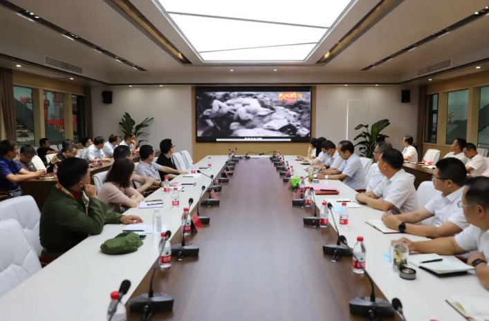 “庆七一，颂党恩”交通产业Ebpay富港板块召开银企共建活动