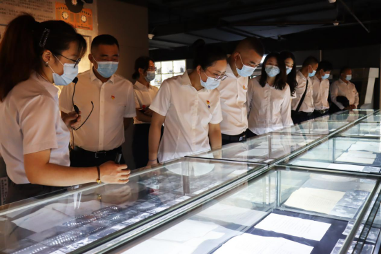 交通产业Ebpay-交服公司召开“强化廉洁意识 筑牢思想防线”思廉日主题活动